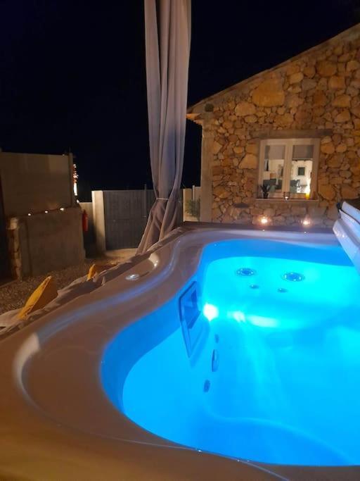 L'Antre Deux Pierres, Romantisme, Jacuzzi Exterieur, Plateau Dinatoire Bouyon Екстериор снимка