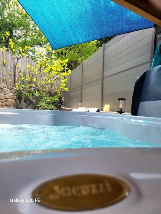 L'Antre Deux Pierres, Romantisme, Jacuzzi Exterieur, Plateau Dinatoire Bouyon Екстериор снимка